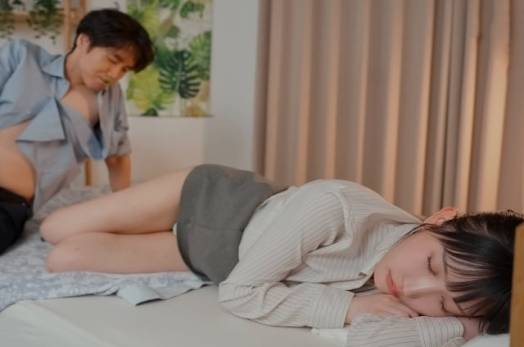 Địt cô đồng nghiệp đáng ghét trong công ty